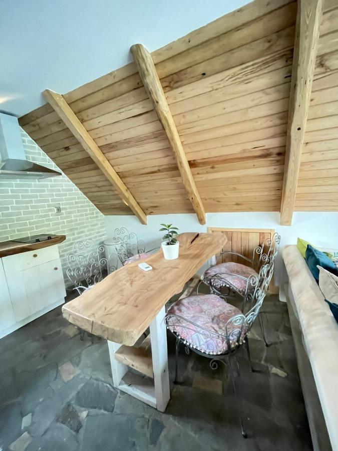 Unique Wooden Villa With Pool Olímbiáda Kültér fotó