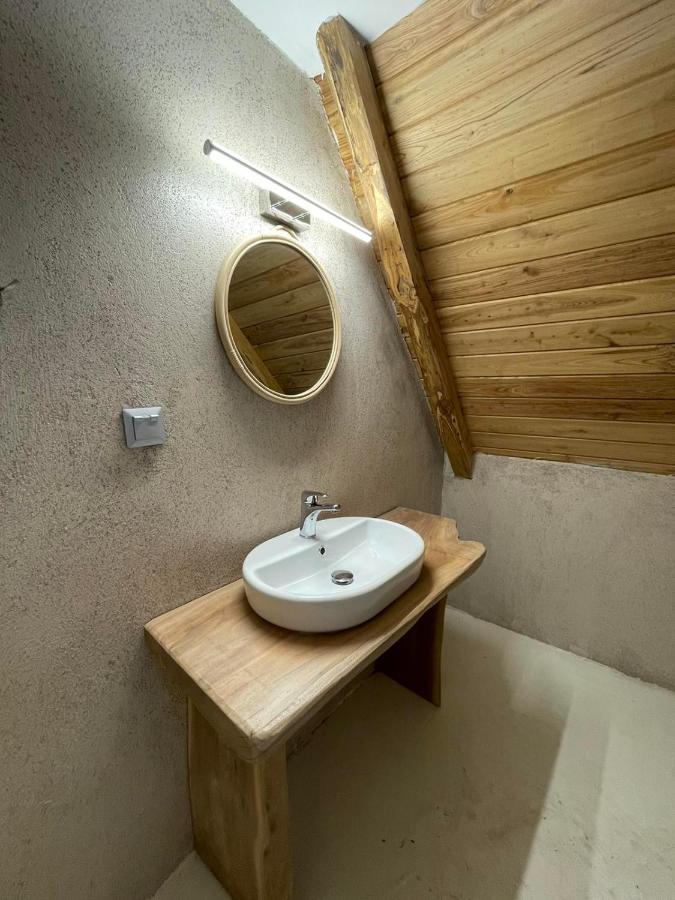 Unique Wooden Villa With Pool Olímbiáda Kültér fotó